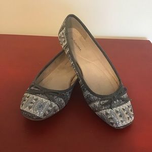 White Mt. flats with bow, 9M